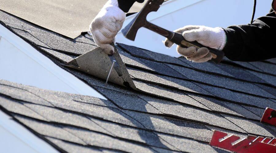Expert Emergency Roof Repairs services in Hardin, IL